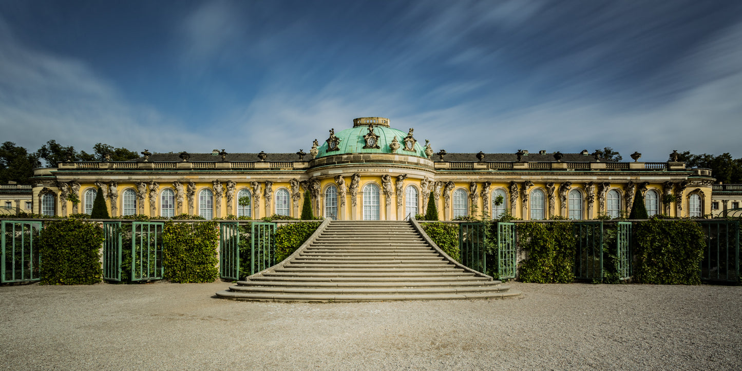 Schloss Sanssouci in Symmetrie